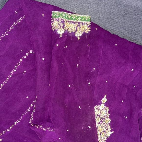 Pakistani Heavy embroidered dress - Picture 5 of 8